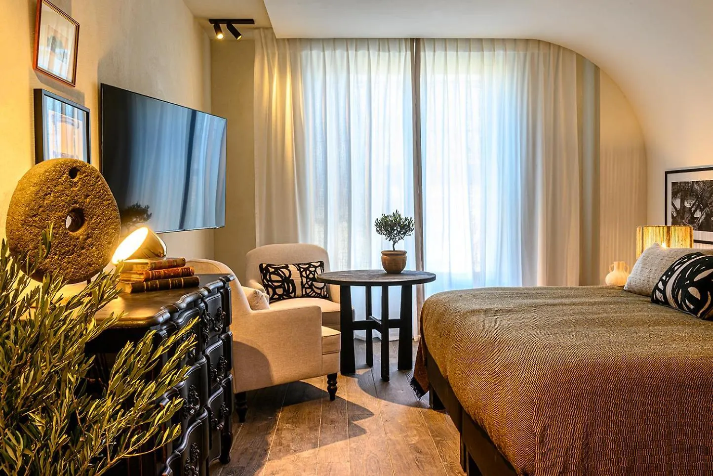 L'Isle De Leos Hotel & Spa - Mgallery Collection  LʼIsle-sur-la-Sorgue